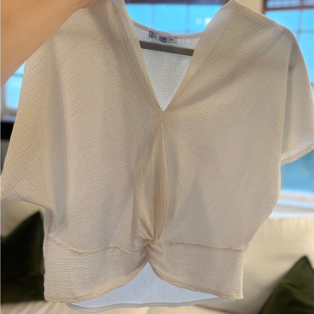 Zara Collection Front Knot Crinkle Crop Top | Size: M | Color: White
